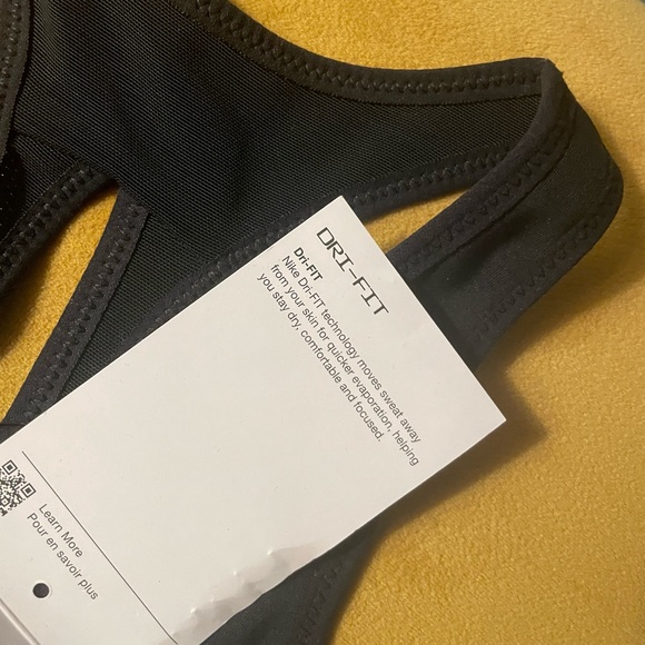 Nike Dri Fit High Support Bra- Adjustable - Picture 4 of 6
